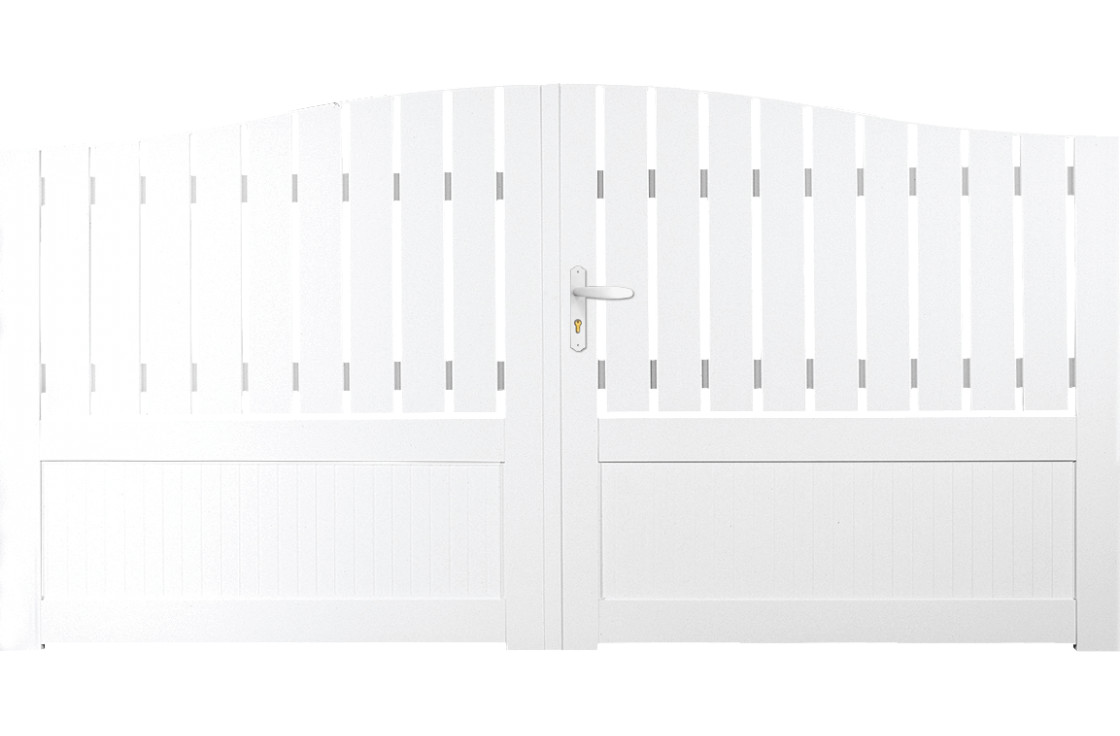 Portail PVC à barreaudage et plein