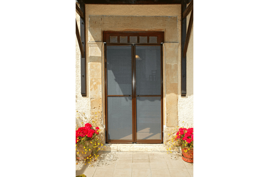 Porte moustiquaire