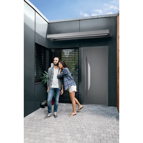 Porte contemporaine mi-vitrée demi-lune