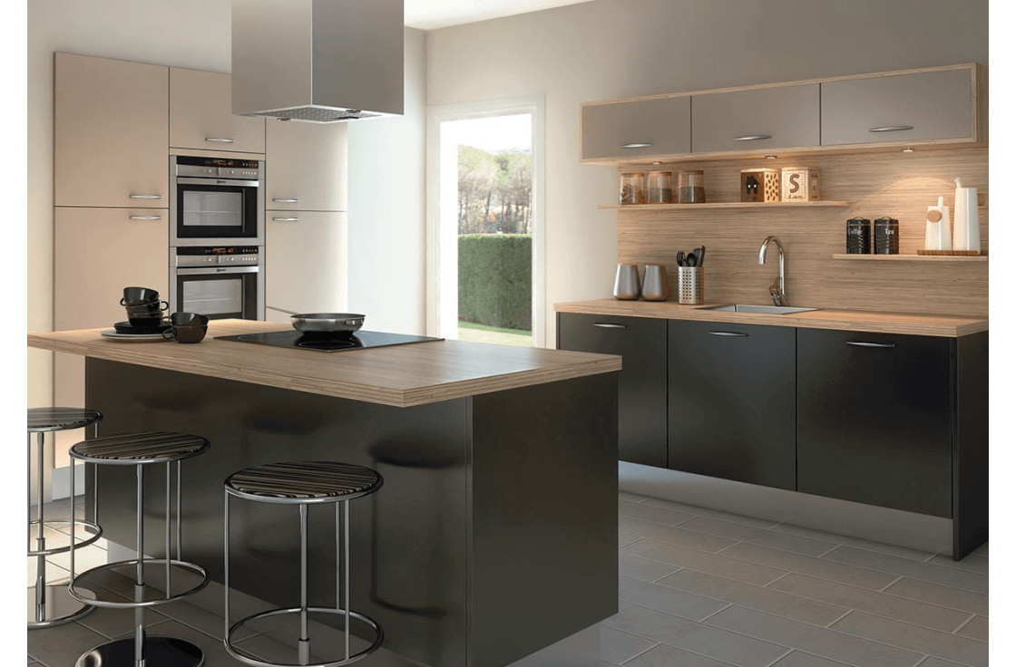 Cuisine moderne graphite alu à îlot central