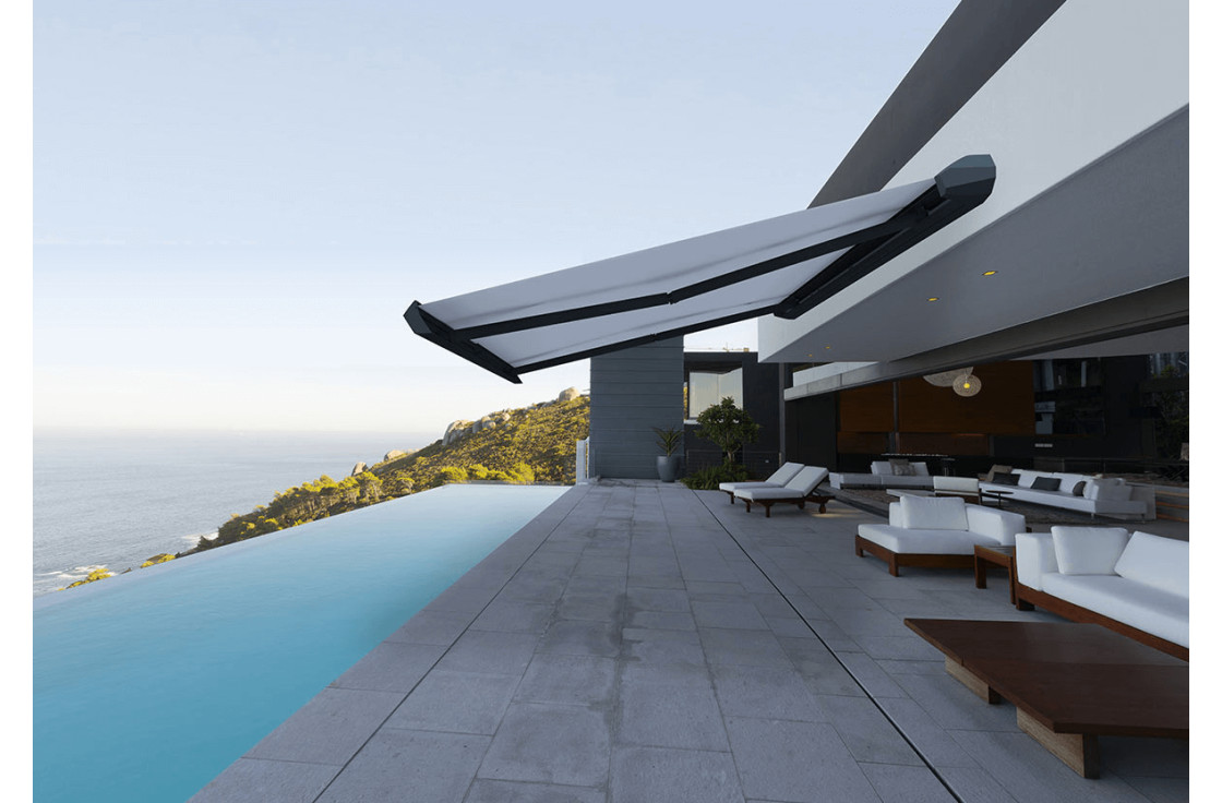 Store banne contemporain pointe de diamant