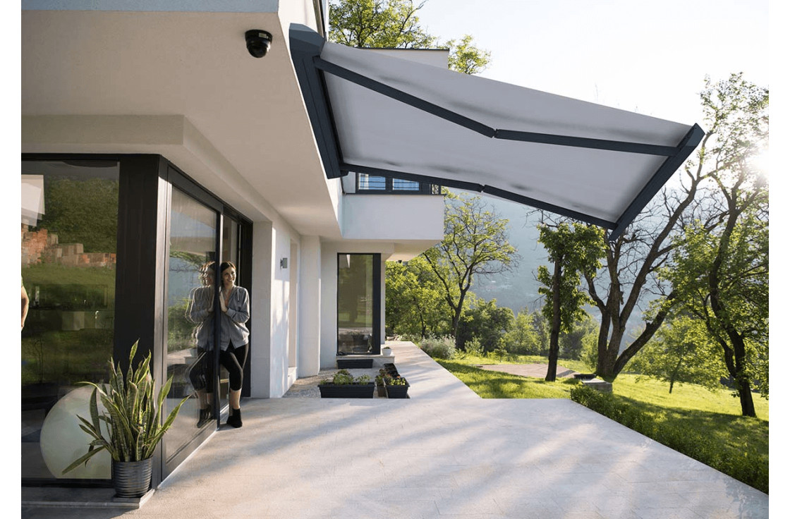 Store banne contemporain pointe de diamant