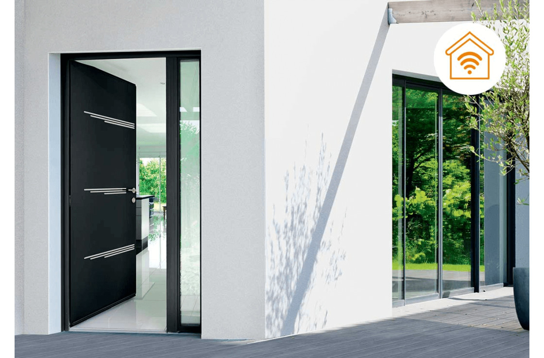 Porte d'entrée connectée domotique