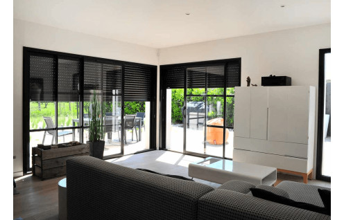 Baie vitrée aluminium avec volet intégré