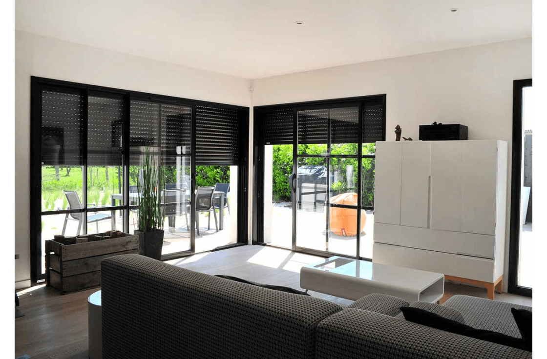 Baie vitrée aluminium avec volet intégré