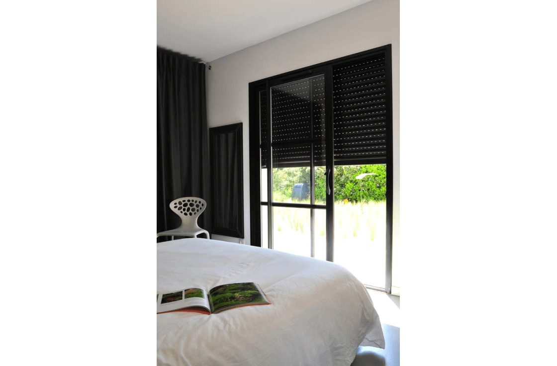 Baie vitrée aluminium avec volet intégré