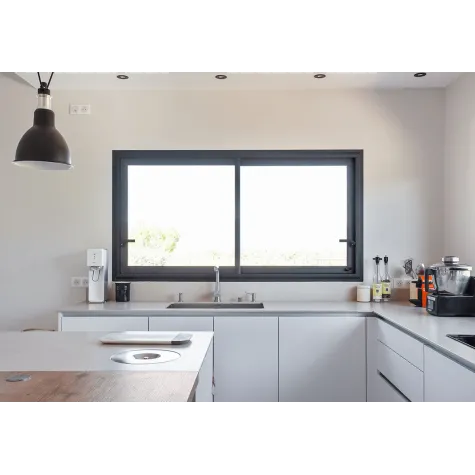 Fenêtre aluminium coulissante