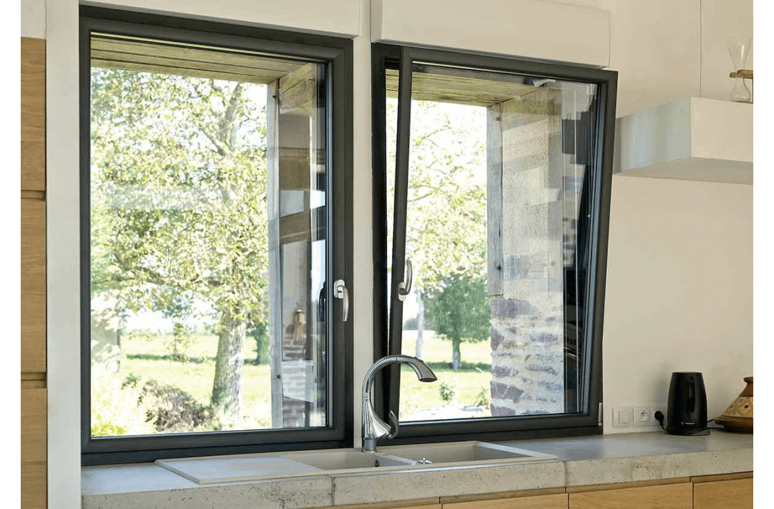 fenêtre aluminium oscillo-battant
