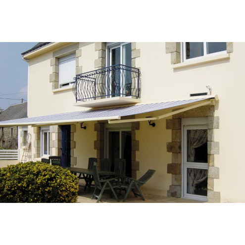 Stores bannes solaires monoblocs - JADE & LOGGIA