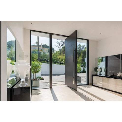 Porte d’entrée aluminium pivotante