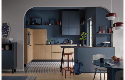 Cuisine équipée bleu et bois sur mesure | Vilnius