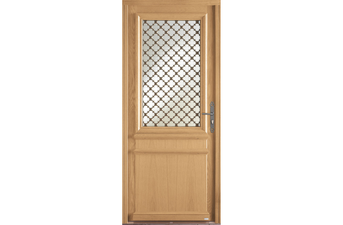 Porte d'entrée bois vitrée avec grille décorative