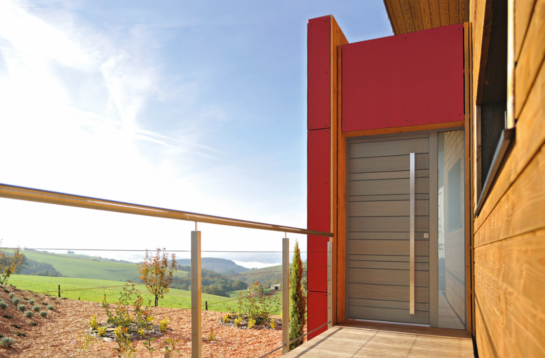 Porte d'entrée bois design contemporain sur mesure