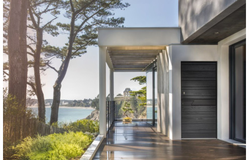 Porte d'entrée bois design contemporain sur mesure