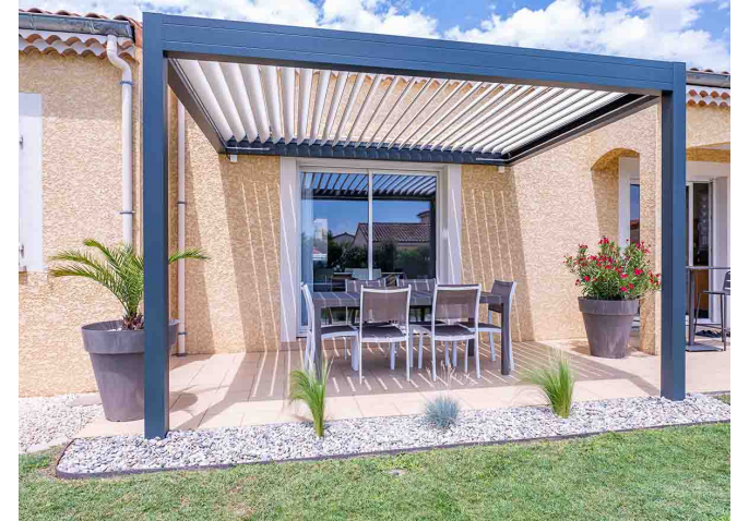 Réalisation pergola bioclimatique à Beaumont les Valence