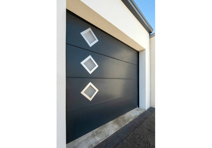 porte-de-garage-motorisee-par-caseo-la-rochelle