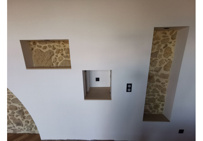 bureau-sur-mesure-avec-niches-murales-par-caseo-auch