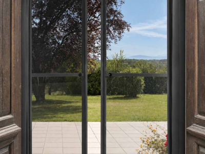 Moustiquaires : quelle solution pour se protéger des insectes ?
